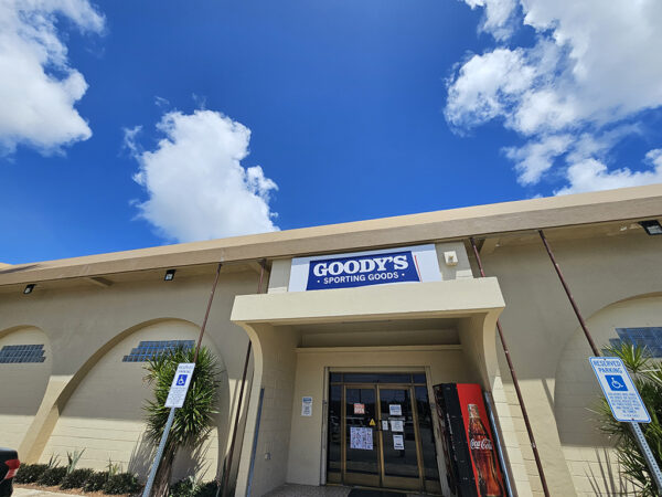 스포츠 용품은 Goody’s에서 찾아보세요!