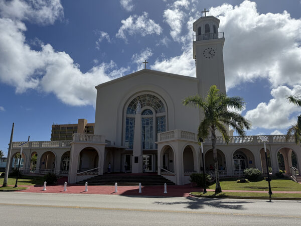 괌 여행 가이드 아가냐 대성당   Dulce Nombre de Maria Cathedral Basilica
